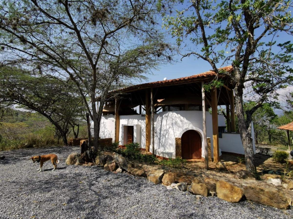 Nomad Hostal - Баричара Екстериор снимка