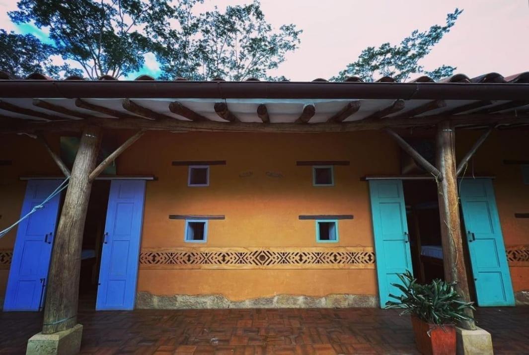 Nomad Hostal - Баричара Екстериор снимка