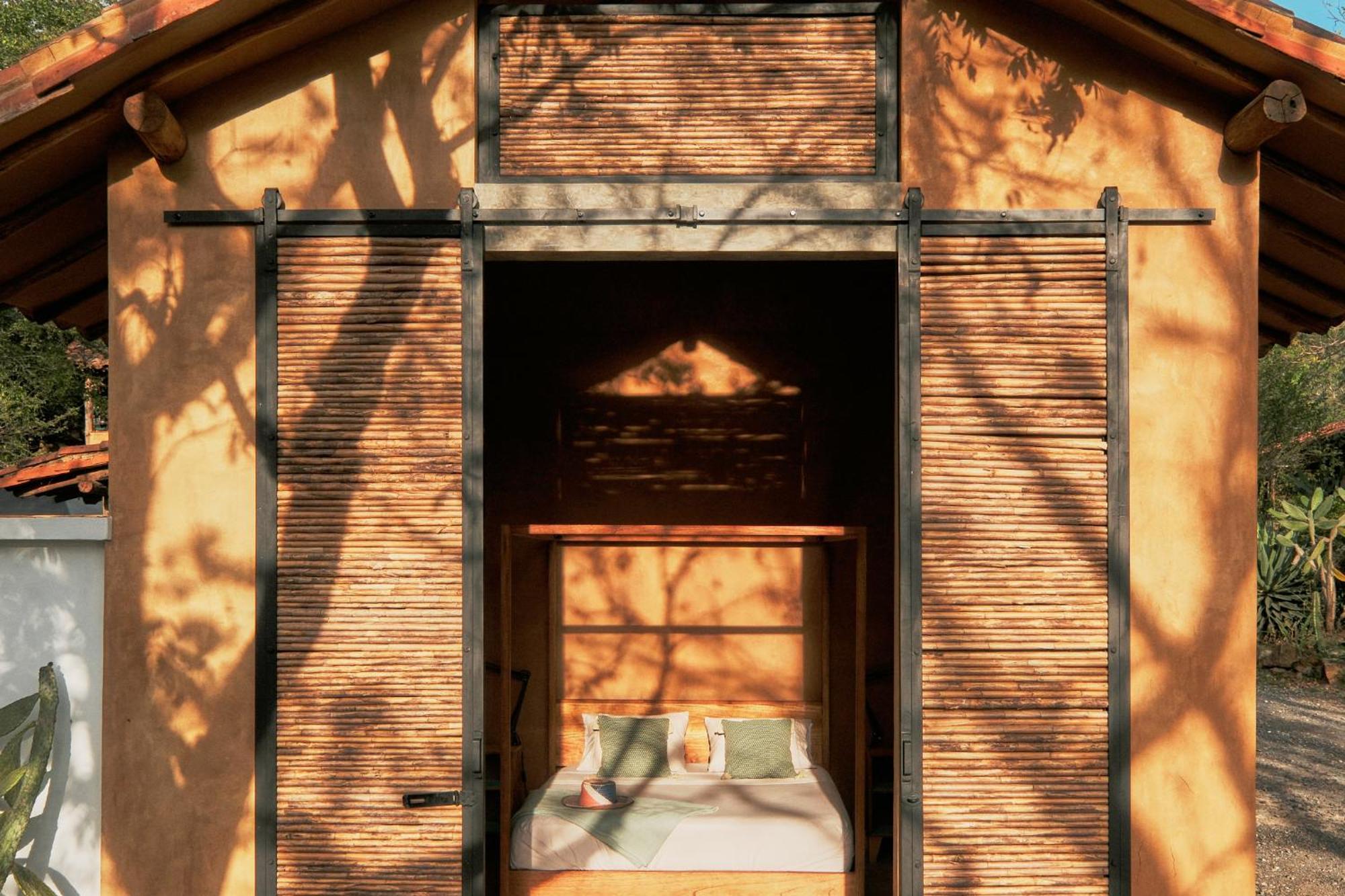 Nomad Hostal - Баричара Екстериор снимка
