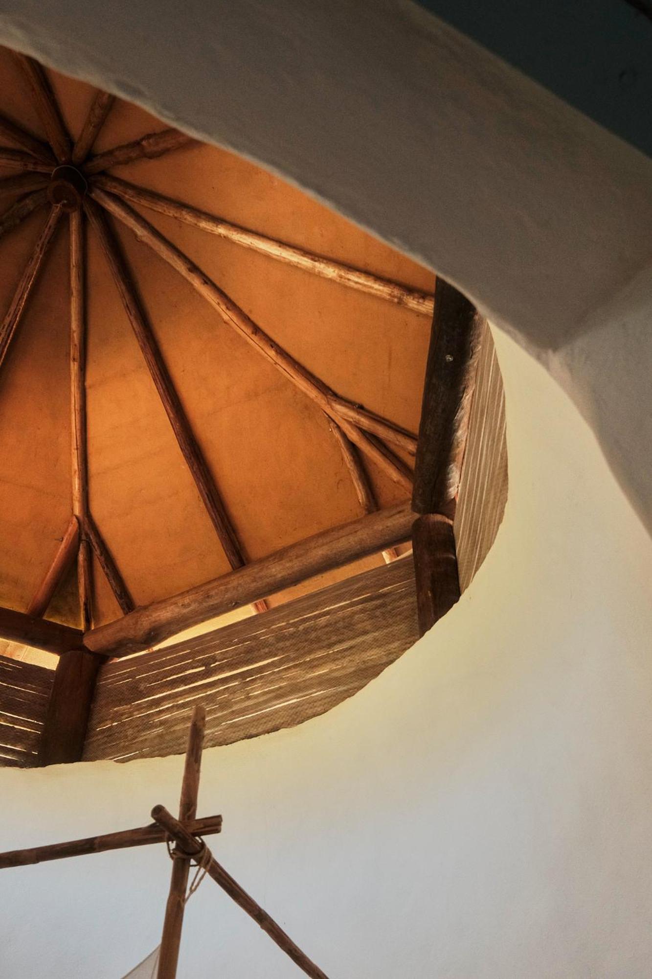 Nomad Hostal - Баричара Екстериор снимка