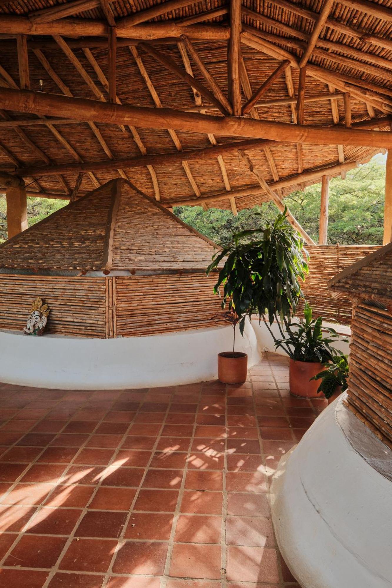 Nomad Hostal - Баричара Екстериор снимка