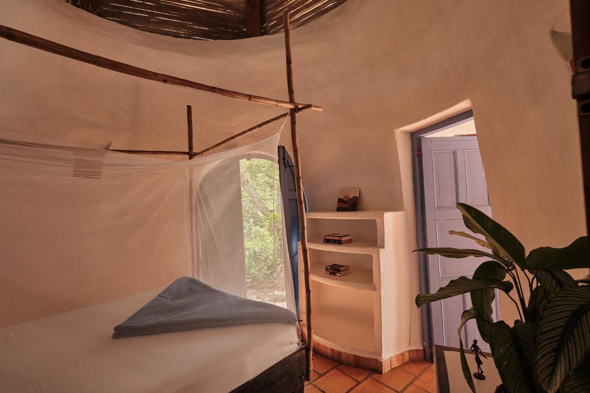 Nomad Hostal - Баричара Екстериор снимка