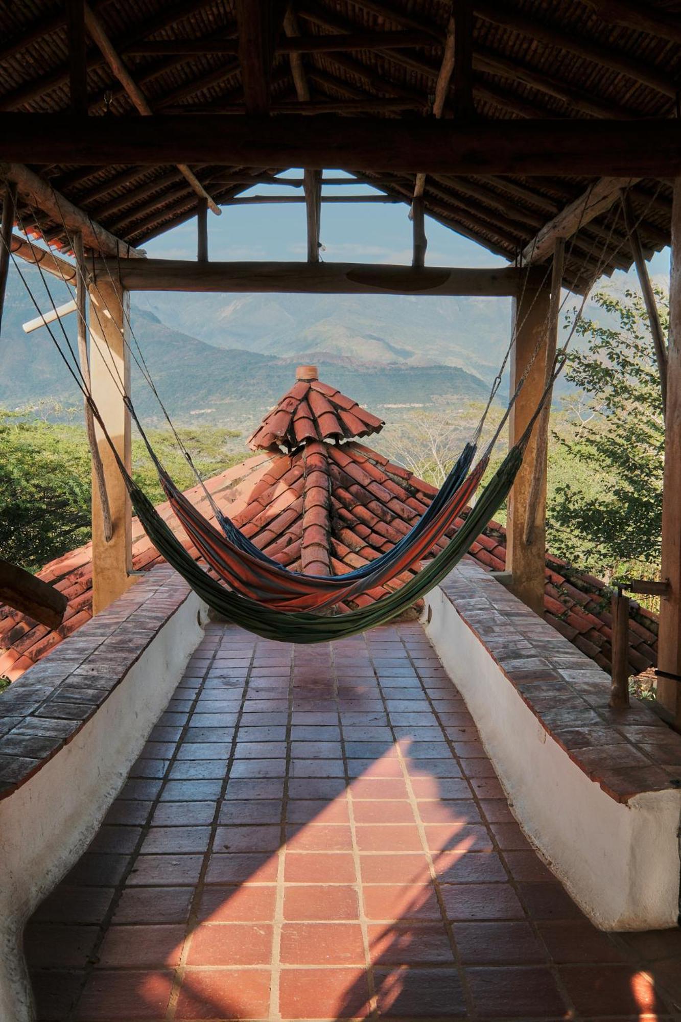 Nomad Hostal - Баричара Екстериор снимка